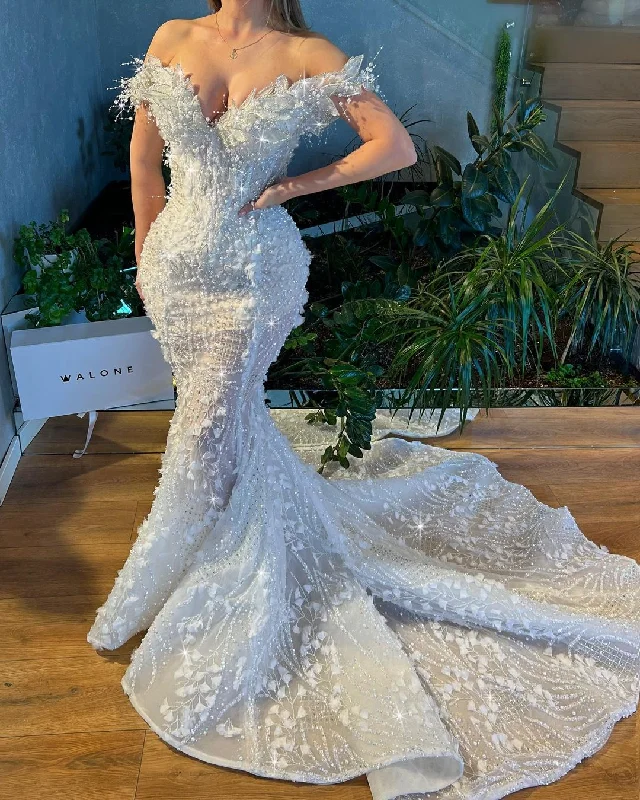 Wardrobe Upgrade Mermaid Pearl Embroidered Bridal Dress with 3d Leaf Details