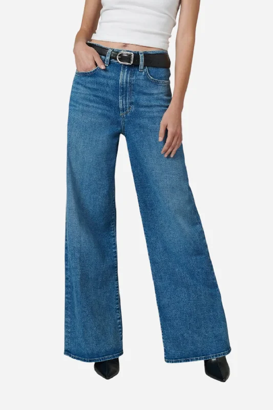 End Of Month Blowout Joe's Jeans The Mia Petite High Rise Wide Leg