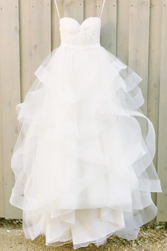 Clearance Event Ivory Sweetheart Strapless Tulle Floor Length Beach Wedding Dresses With Ruffles N686 Clearance Event Ivory Sweetheart Strapless Tulle Floor Length Beach Wedding Dresses With Ruffles N686