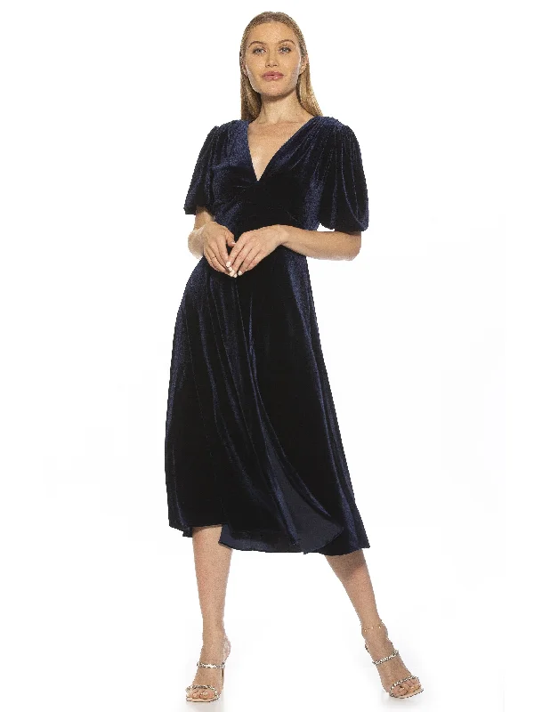 Minimalist Elegant Nola Velvet Midi Dress
