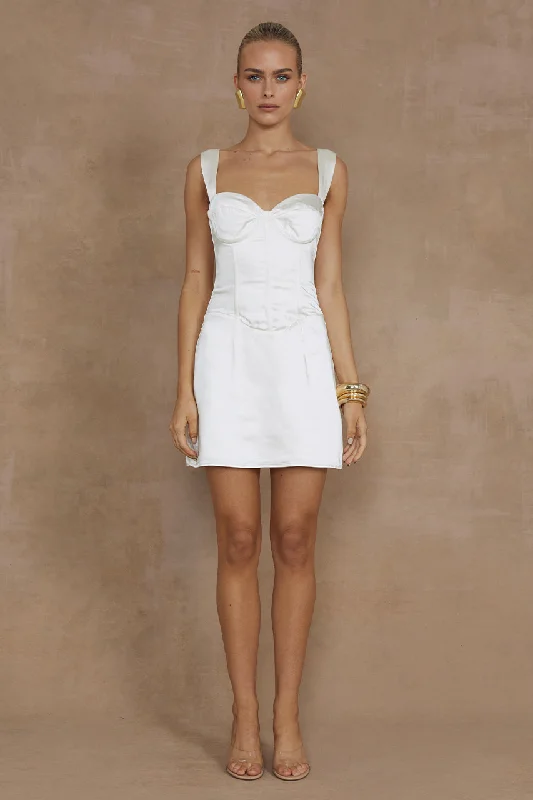 From Casual To Classy OURA MINI DRESS - WHITE