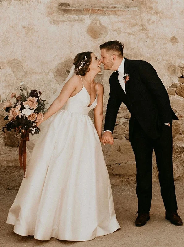 Anniversary Sale Spaghetti Straps V-neck Sleeveless Simple Ivory Wedding Dresses OW638 Anniversary Sale Spaghetti Straps V-neck Sleeveless Simple Ivory Wedding Dresses OW638