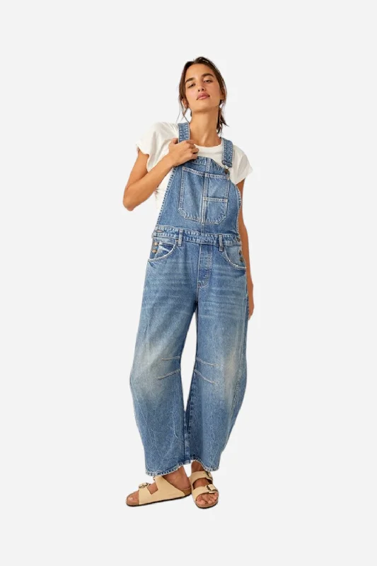 Classic Women's Fashion Free People Good Luck Barrel Overall in Ultra Light Beam