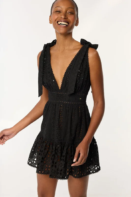 Chic Outfits Mini Dress Cara - Black