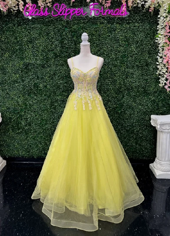 Seasonal Trend Johnathan Kayne 2686 Size 4 Yellow lace studded corset A Line Ballgown Prom Dress Seasonal Trend Johnathan Kayne 2686 Size 4 Yellow lace studded corset A Line Ballgown Prom Dress