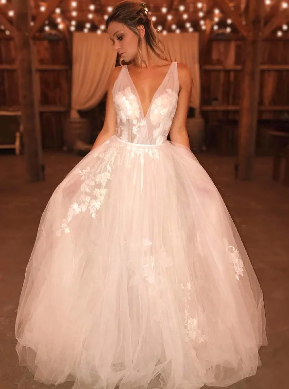 Fashion Forward Style A-line V-neck Boho Wedding Dresses Applique Tulle Bridal Gown OW654 Fashion Forward Style A-line V-neck Boho Wedding Dresses Applique Tulle Bridal Gown OW654