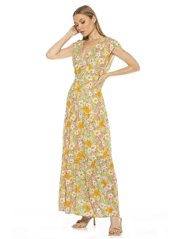 Chic Urban Fashion Look Summer Maxi Dress