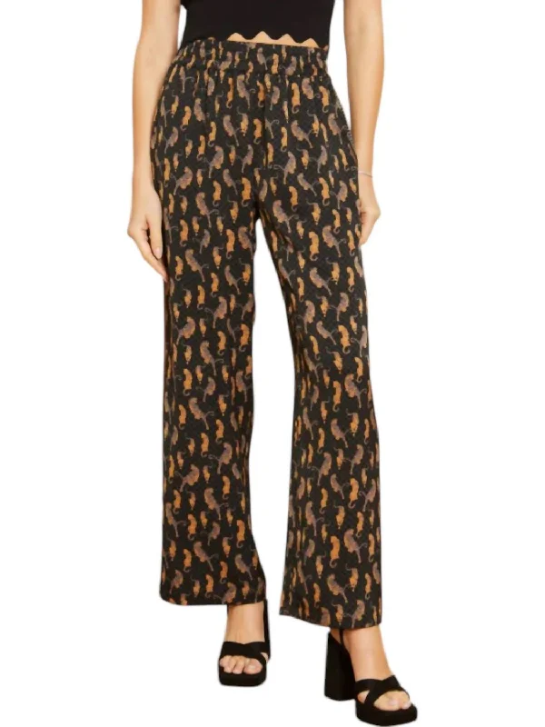 Seasonal Fashion Max Pants In Stamped Leopard