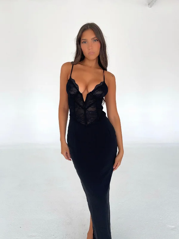 Polished Finish TYANNA MAXI DRESS BLACK