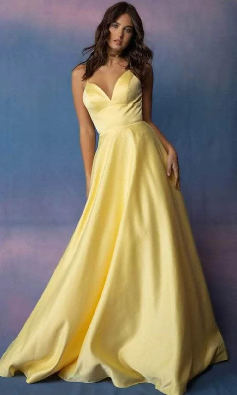 Summer Deals Eureka Fashion 9008 - Sleeveless Deep Sweetheart Long Gown