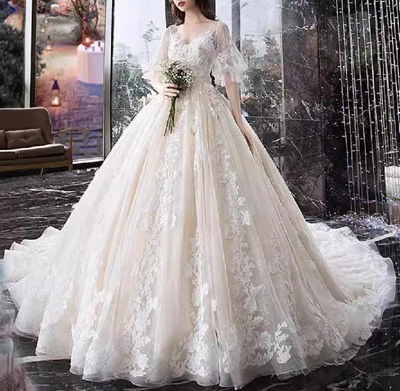 Chic Everyday Wear Women Luxury Appliques Wedding Dresses Long V-Neck Bridal Gowns YWD038 Chic Everyday Wear Women Luxury Appliques Wedding Dresses Long V-Neck Bridal Gowns YWD038