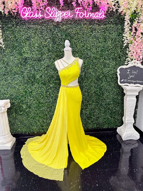 Feminine Charm Johnathan Kayne 2688 Size 4 Canary Yellow Velvet Cape Cutout Pageant Dress Formal Gown Feminine Charm Johnathan Kayne 2688 Size 4 Canary Yellow Velvet Cape Cutout Pageant Dress Formal Gown