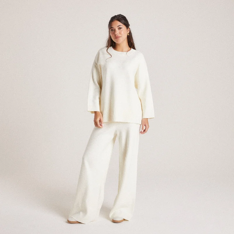 Chic Style, Always In Vogue Knitted Crew Neck Jumper - Creme