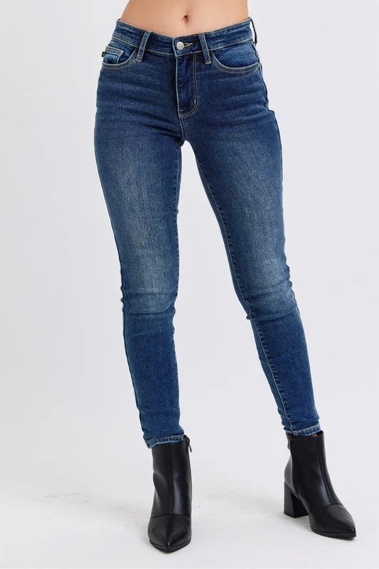 Romantic Flair Judy Blue Full Size Mid-Rise Waist Skinny Jeans with Pockets