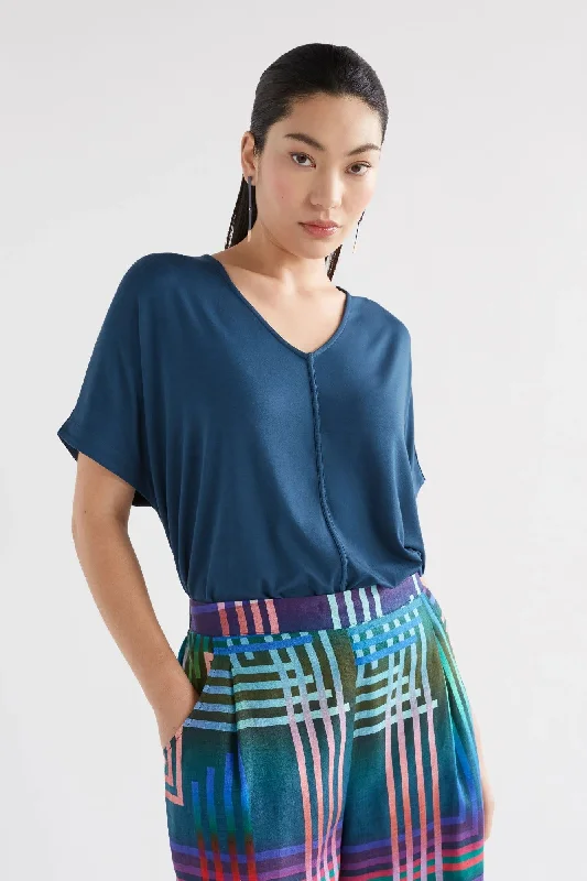 Huge Savings On Parisian Styles Elk Mytr T-Shirt