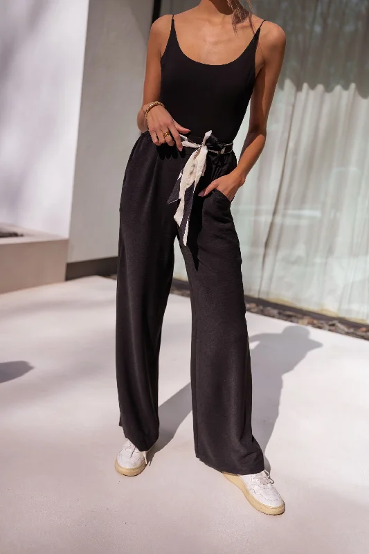 Minimalist Office - Ready Style Black Vanina Pants