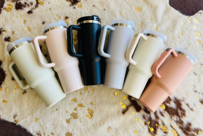 Festive Drinkware Deals 40oz tumbler