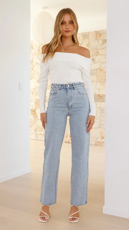 Beat The Heat In Tropical Styles Abrand Carrie Jean - Walkaway
