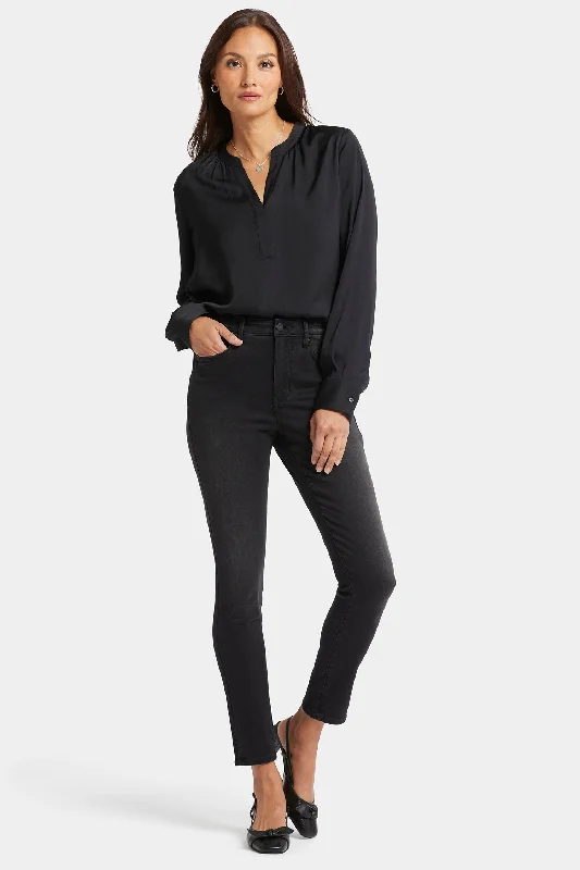 Limited Styles Curve Shaper™ Ami Skinny Jeans - Crosswinds