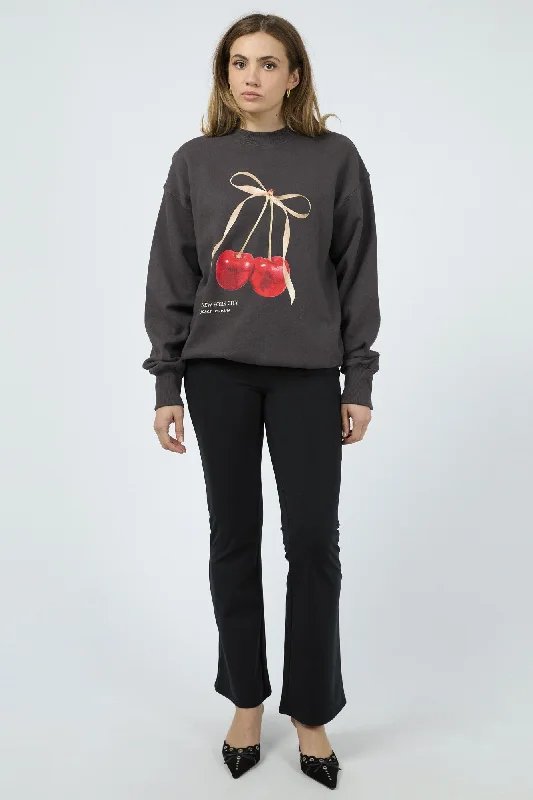 Wardrobe Update Jorge Cherry Crew Washed Black