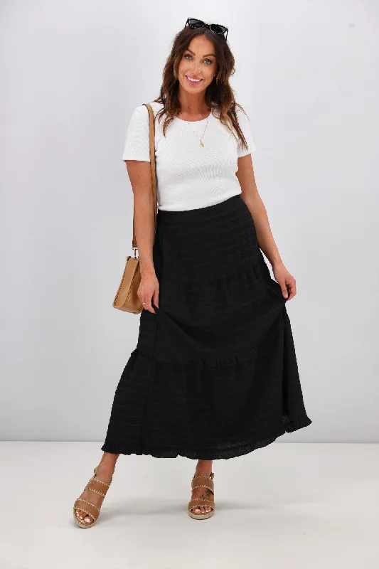 Lighten Up With Nordic Styles Shine On Label Zeppelin Tiered Maxi Skirt Black Check