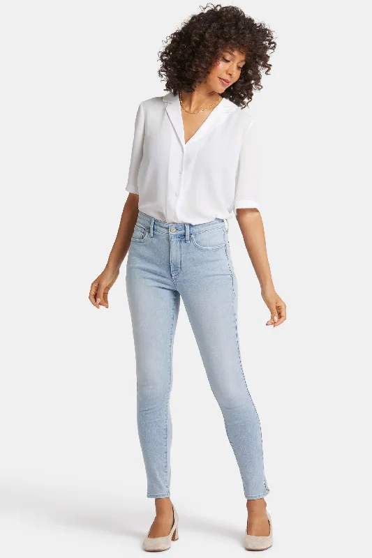 Wardrobe Essentials Curve Shaper™ Ami Skinny Jeans - Misty Ridge