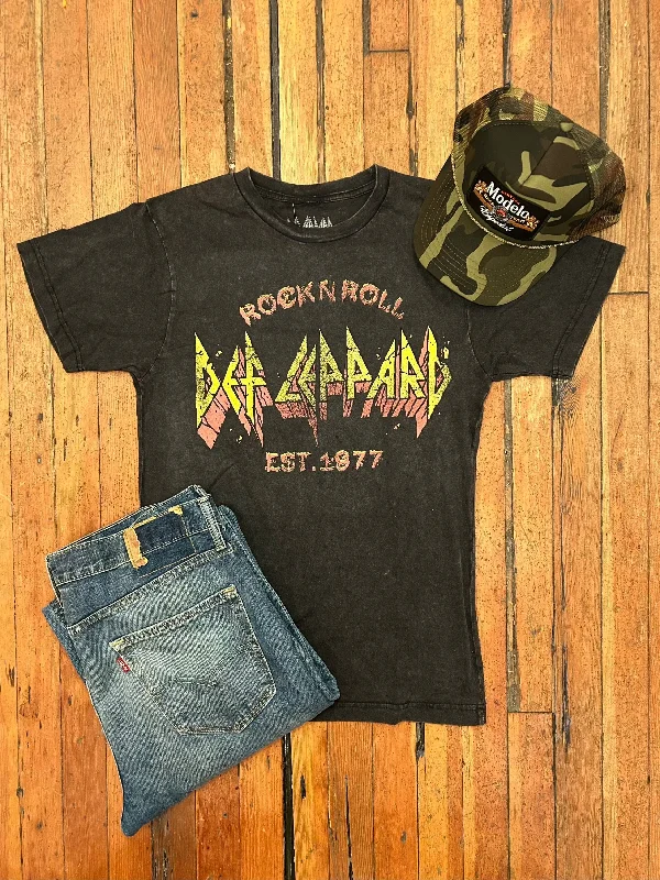 Day-To-Night Styles Def Leppard Stone T-Shirt