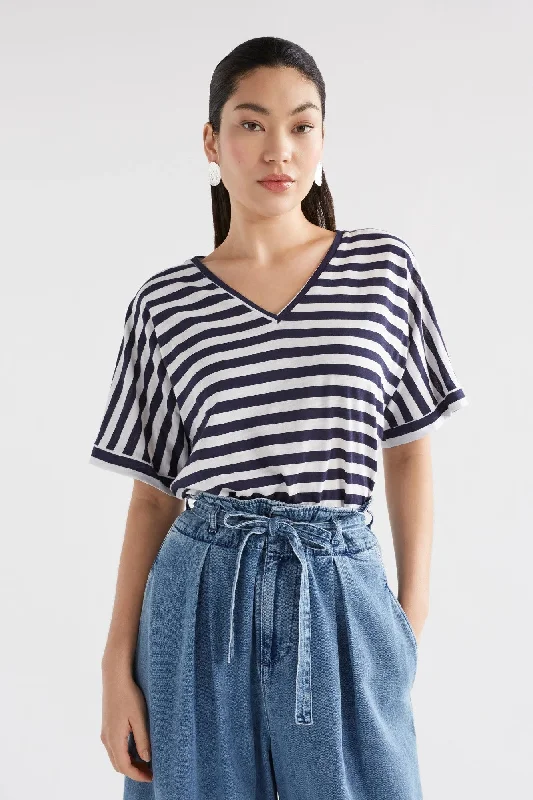 Trendy Styles Elk Seter Tee