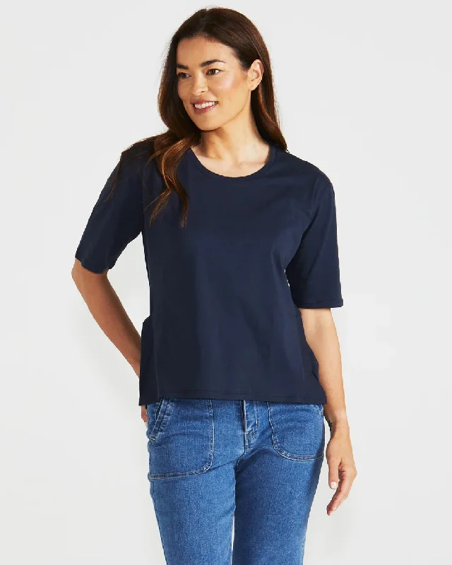 Big Savings On Rustic Countryside Styles Betty Basics Naomi Tee