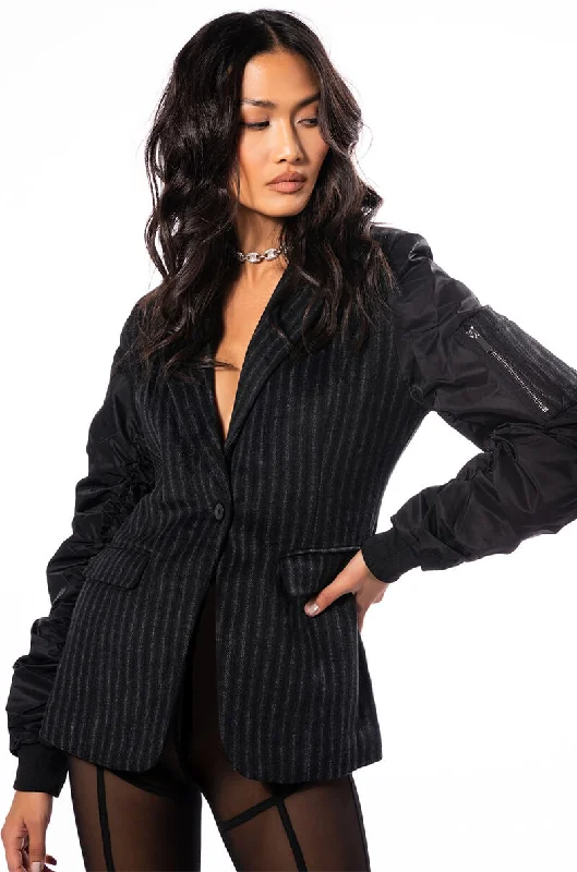 Feminine Flow SAINT SAENS BOMBER ARM BLAZER